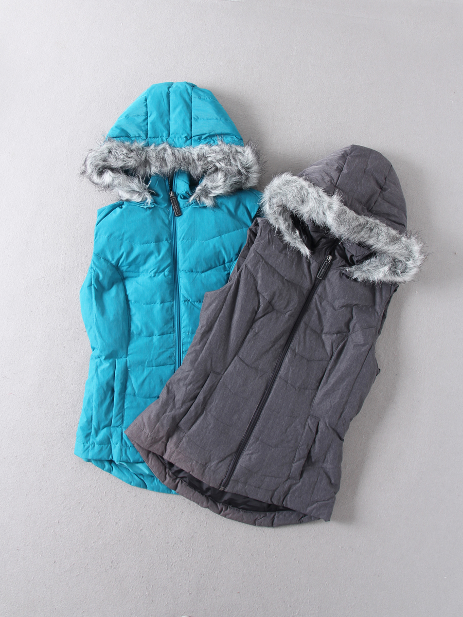 外贸单女款连帽可脱卸毛领无袖收腰显瘦轻便保暖羽绒马甲