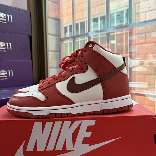 Nike Dunk经典复古百搭LXX板鞋