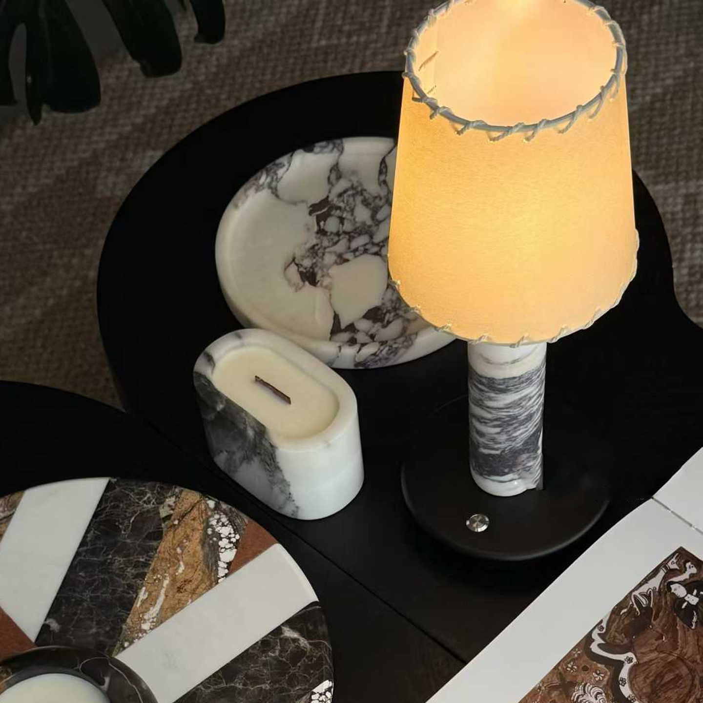 现代简约大理石台灯暖光装饰