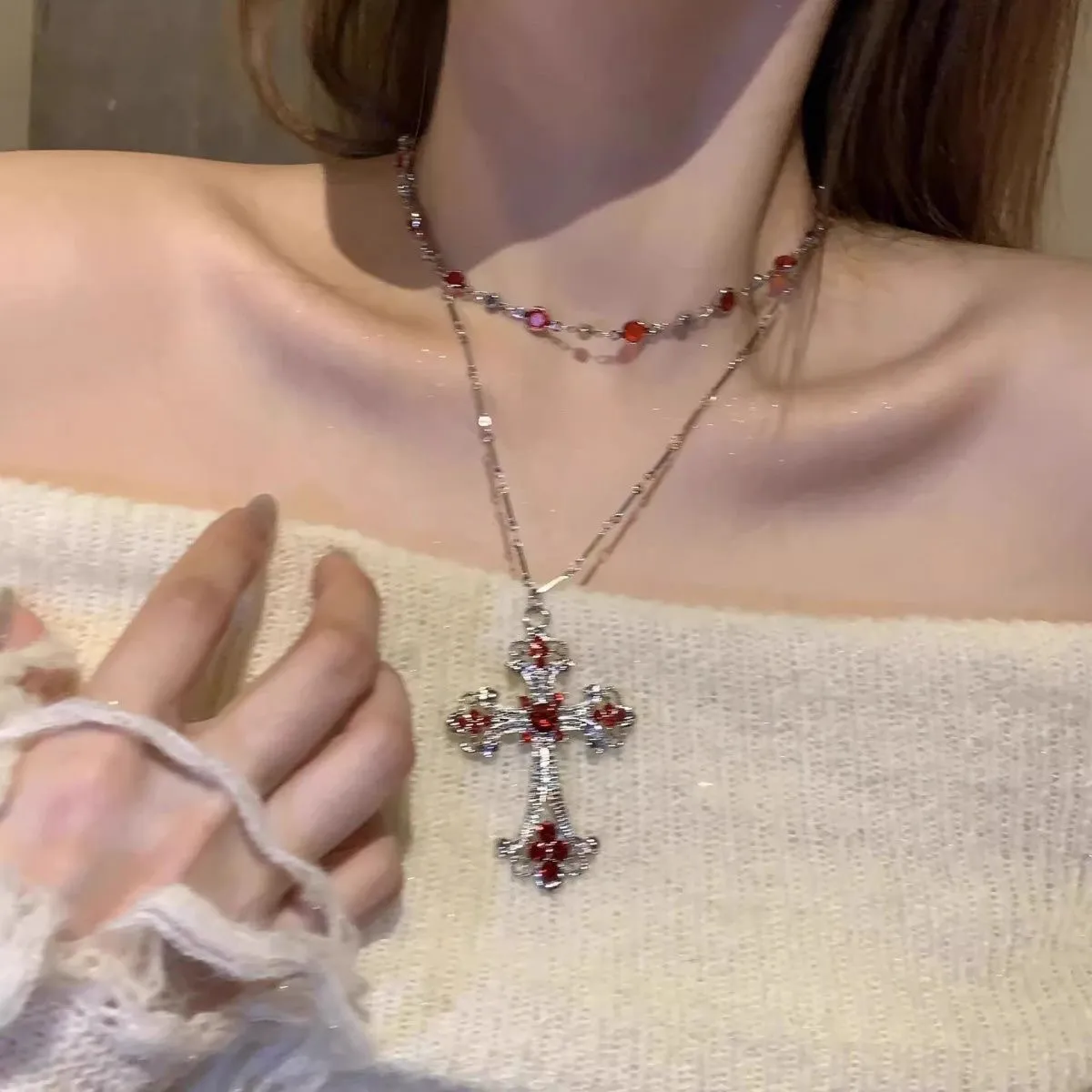 朋克红色十字架项链女潮choker辣妹y2哥特风双层叠戴锁骨叠戴项链