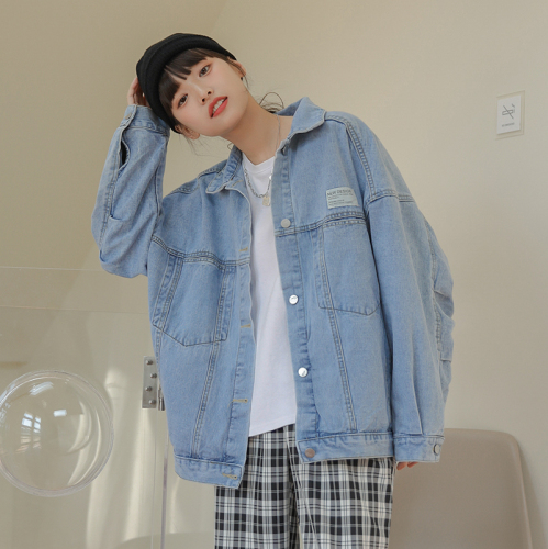 Actual shooting of autumn new versatile boyfriend style jacket with Korean loose sticker denim jacket female