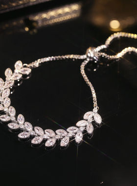 轻奢锆石时尚手链女小众设计精致高级感手饰2022新款潮网红配饰