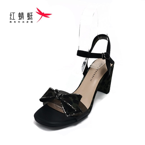 REDDRAGONFLY/红蜻蜓蝴蝶结优雅气质粗跟一字带露趾凉鞋女K07170