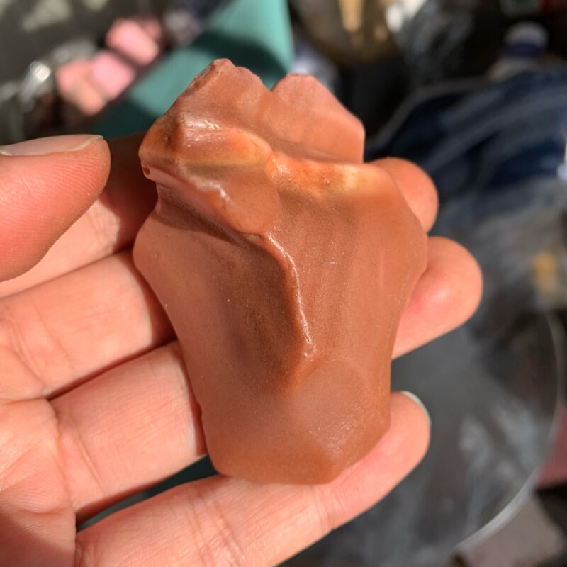 新疆哈密地表籽料天然红蛋白原石把玩件重68.5克戈壁罗布泊奇石料