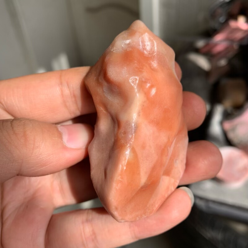 新疆哈密地表籽料天然俏色红蛋白原石把玩件重69.5克戈壁罗布泊料