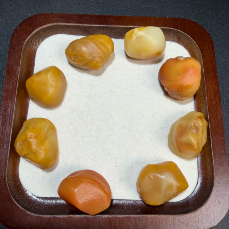 新疆北屯沙漠漆原石籽料手链手串颗颗精品冻光螺旋纹天然石形96克