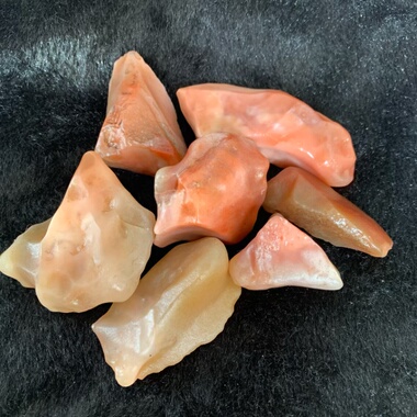 新疆哈密地表籽料天然红蛋白原石把玩件重249.5克戈壁罗布泊奇石