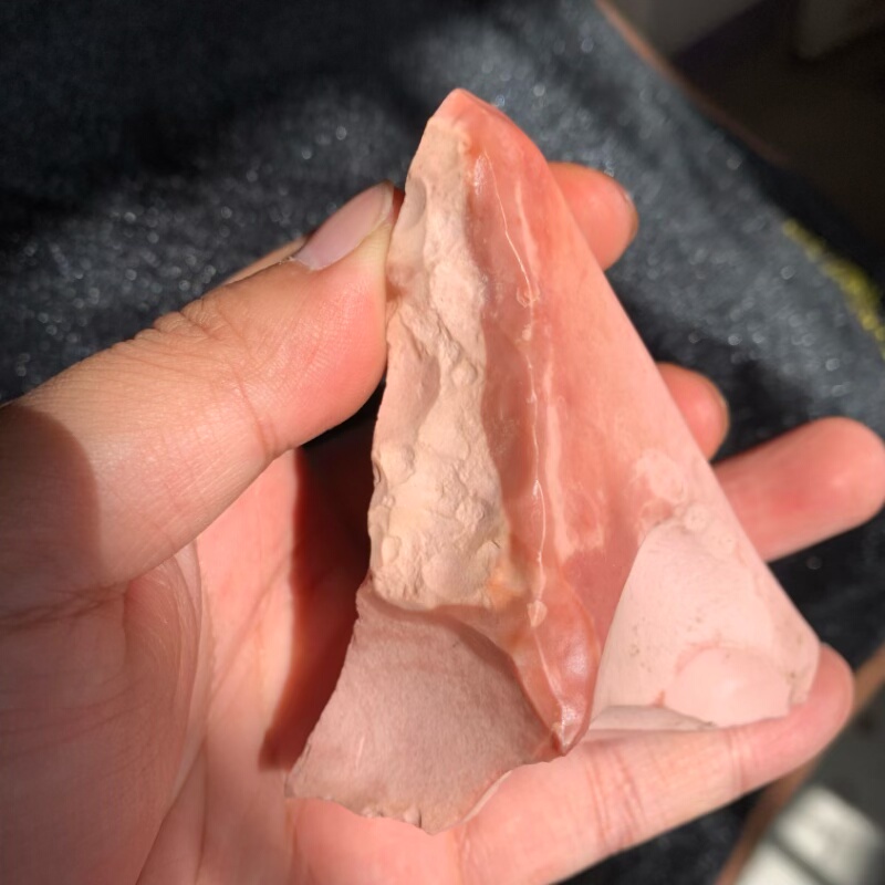 新疆哈密地表籽料天然红蛋白原石把玩件重197.6克戈壁罗布泊奇石