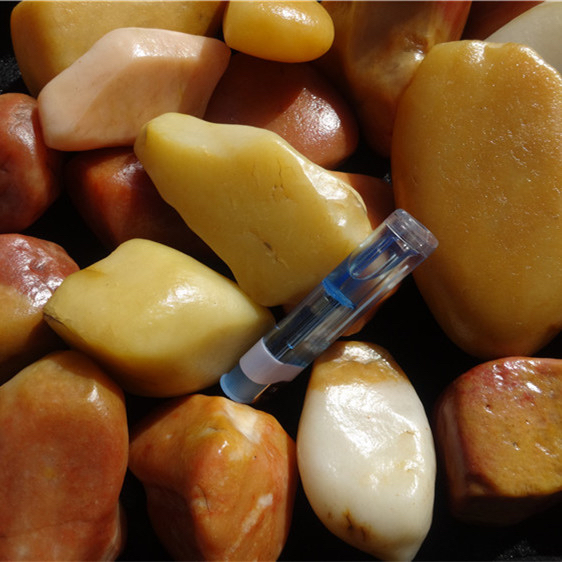 新疆克拉玛依乌尔禾金丝玉原石800克包邮戈壁彩玉宝石光泥石籽料