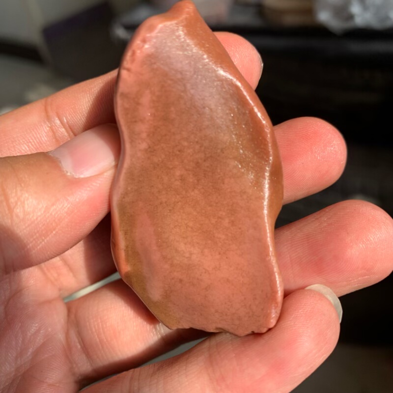 新疆哈密地表籽料红蛋白原石把玩件品相完美重44.4克戈壁罗布泊料