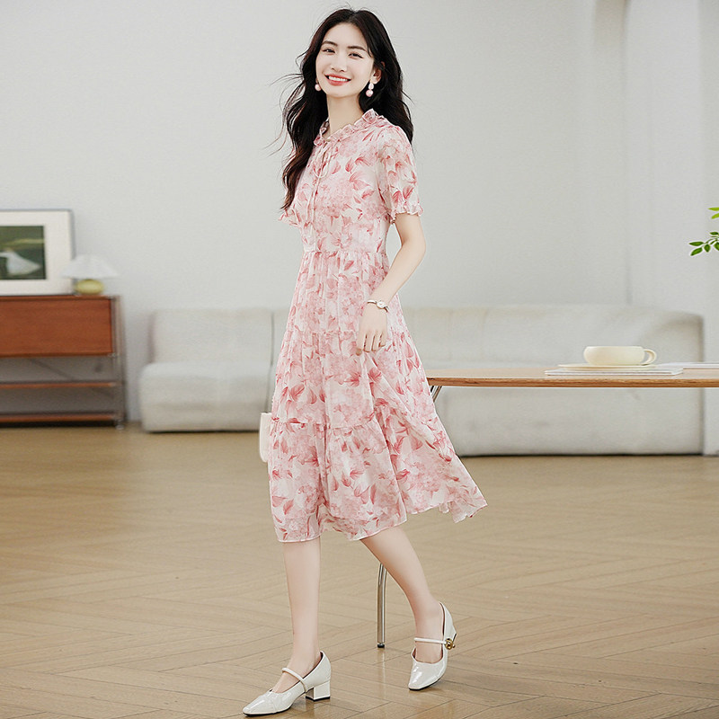 粉色雪纺碎花短袖连衣裙女2025年夏季新款小个子气质时尚长款裙子