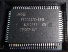 P80C557 P80C557E4EFB QFP80封装 微控制器IC芯片