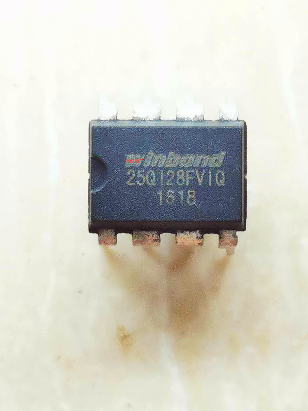 集成IC电路芯片W25Q128 DIP8 W25Q128FVIQ原装拆机质量保证