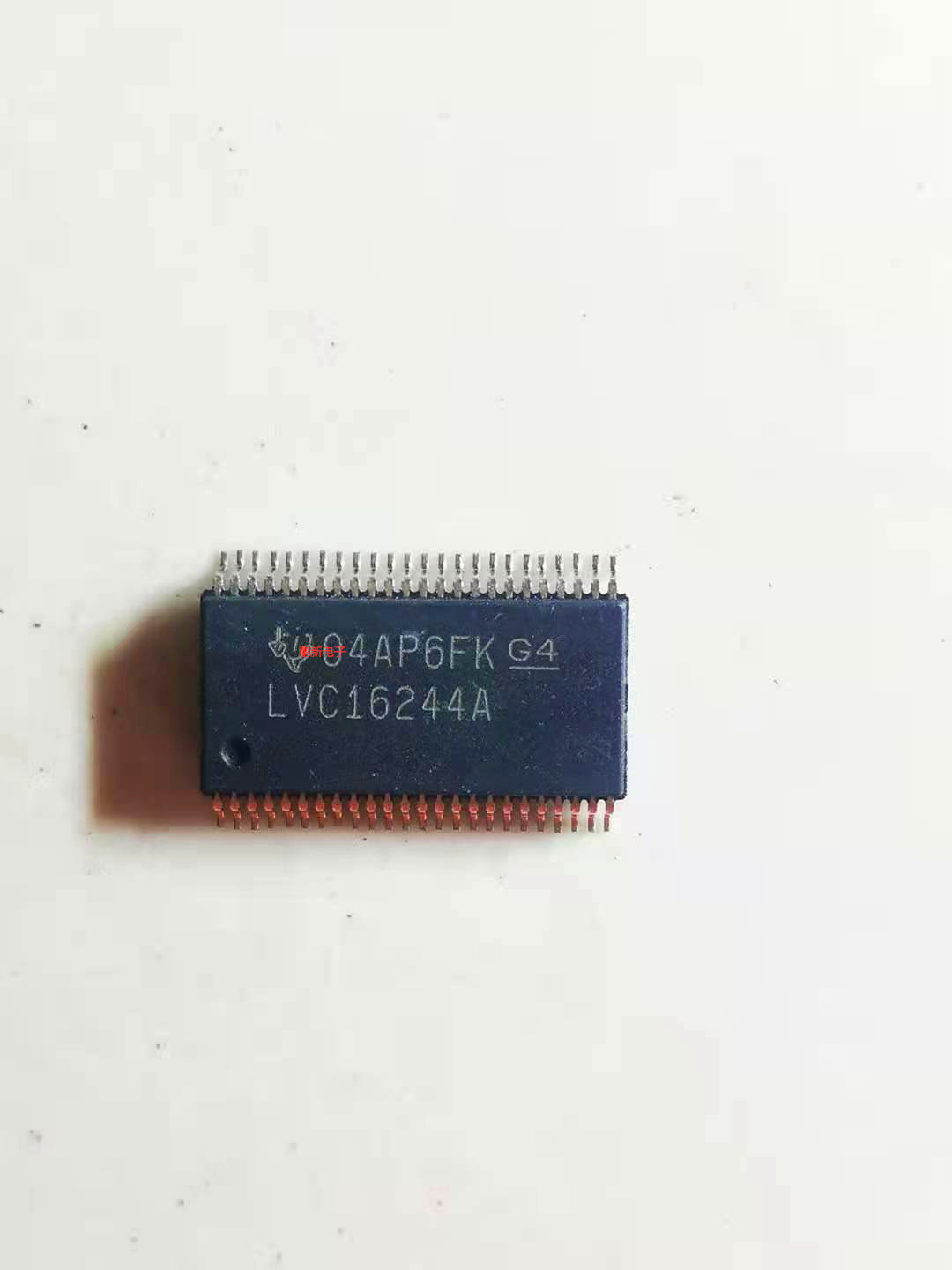 SN74LVC16244ADLR LVC16244A 6位缓冲/驱动器 SSOP48厚体积 7.5MM