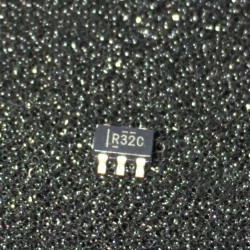 集成IC电路芯片REF3225AIDBVR   REF3225  丝印R32C SOT23