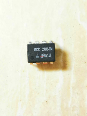 直插 UCC2804N 电流模式PWM控制IC芯片 DIP-8脚