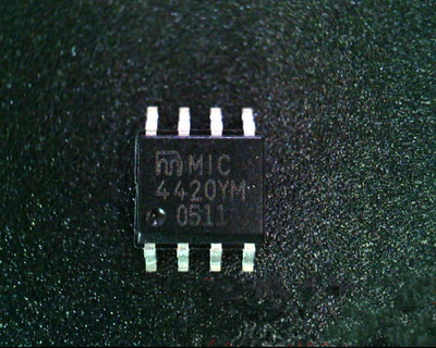 MIC4420YM 4420YM SOP8  MIC4420BM  4420BM  MIC4420