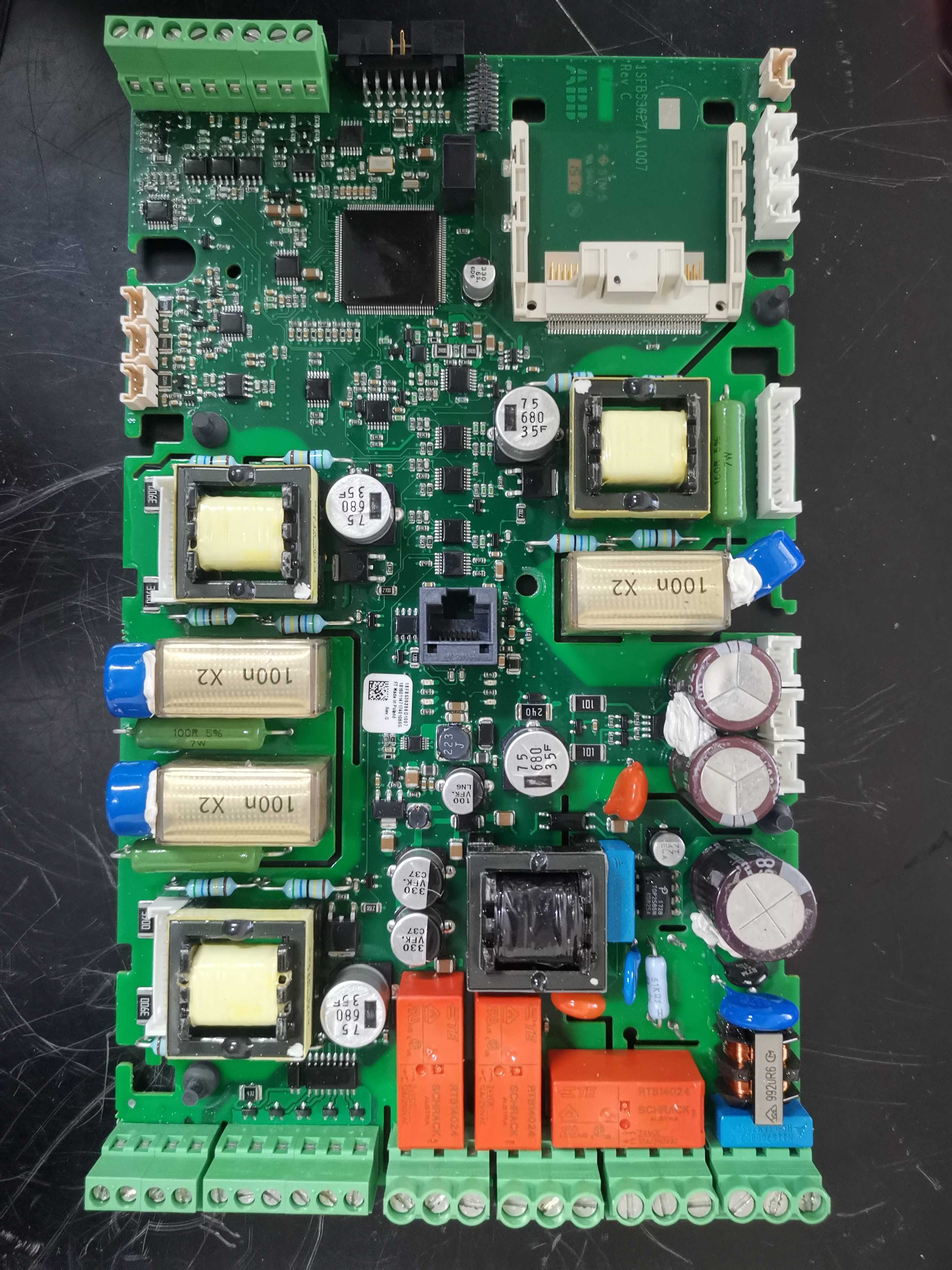 ABB软启动器PSTX250-600-70 CPU主控制板1SFB536268D1008原装拆机