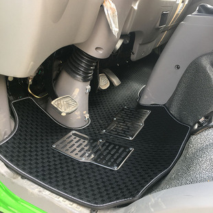 湖北大运G5/G6 运途 翼途 征途 小白鲨 新奥普力货车脚垫