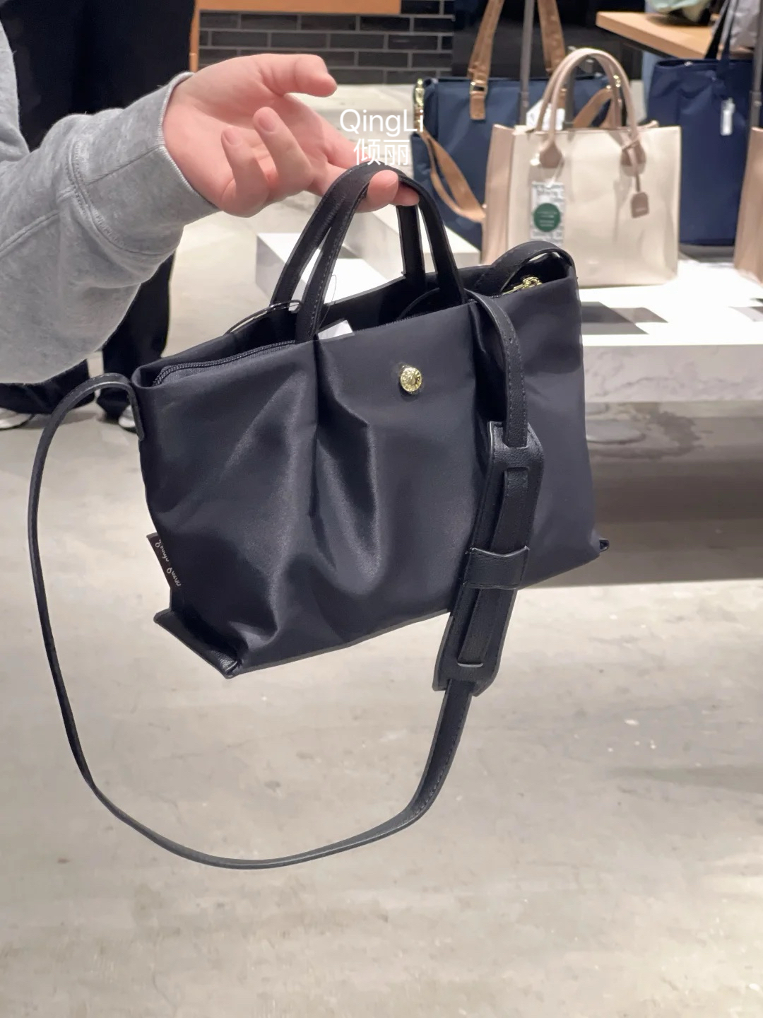 日本小众设计包包女2025新款尼龙布手提斜挎包高级感撞色托特包潮