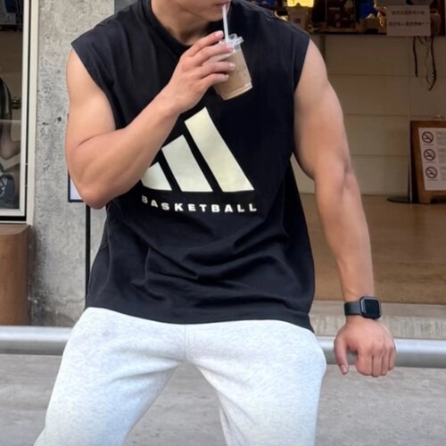 Adidas BASKETBALL 男女黑色训练舒适透气短袖篮球衣背心 JY0200