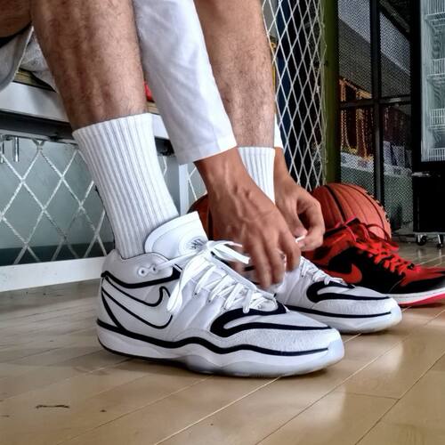 Nike男女同款舒适中帮篮球鞋