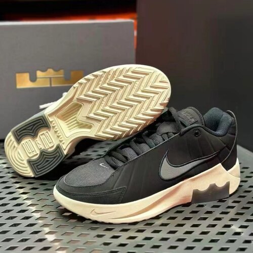 Nike LEBRON WITNESS IX EP男款黑白色舒适低帮篮球鞋 HQ8035-001