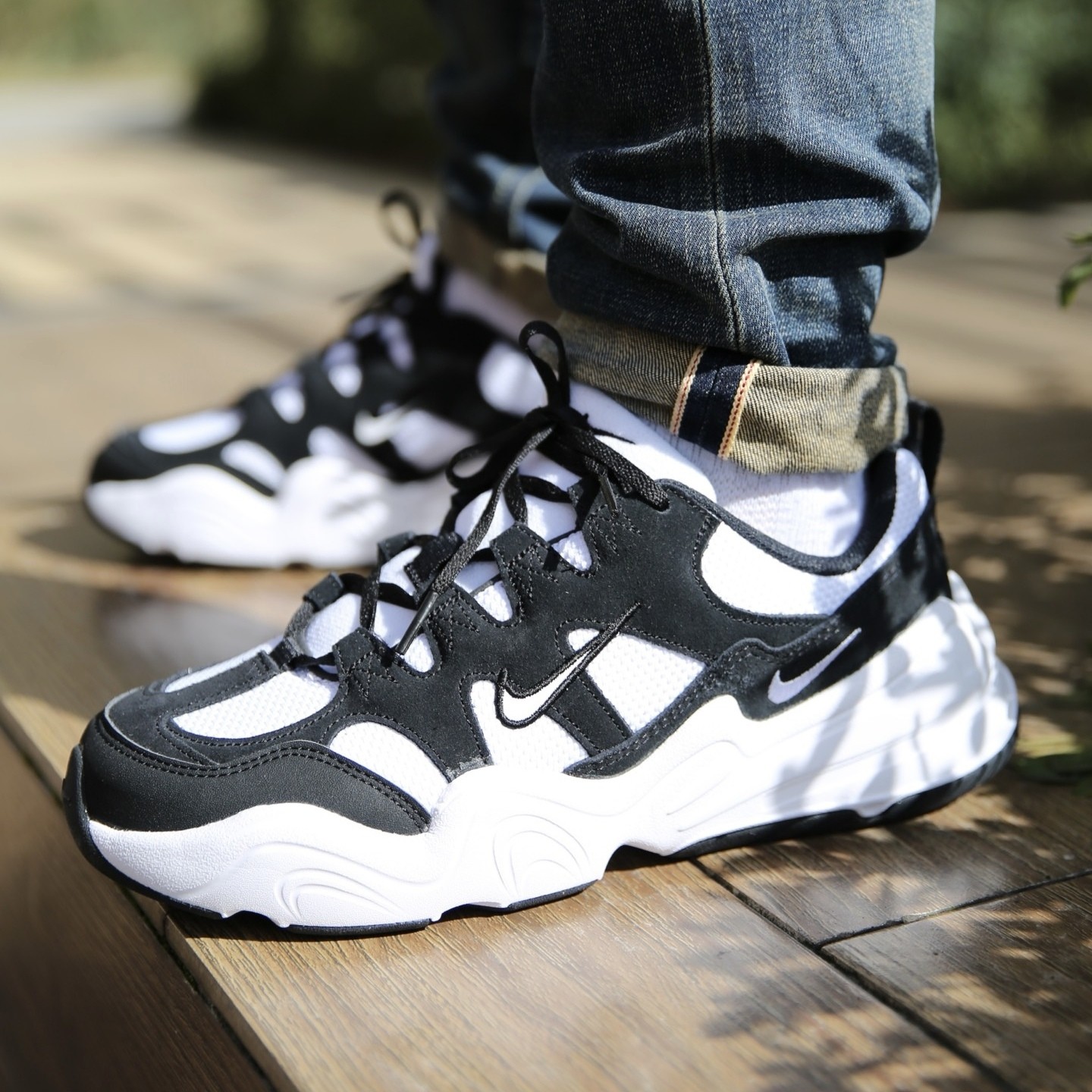 Nike男款灰橙色舒适低帮休闲鞋
