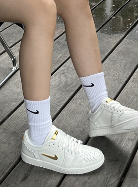耐克/Nike AJ1 Low 小金钩男女板鞋低帮复古耐磨篮球鞋FN5032-100