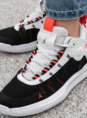 Jordan Jumpman 2020 PF 男子舒适百搭轻便中帮篮球鞋 BQ3448-100