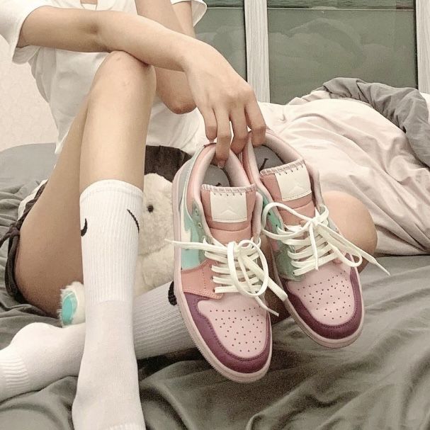 Nike Air Jordan 1 Low 彩色拼接马卡龙男女款篮球鞋 DJ5196-615