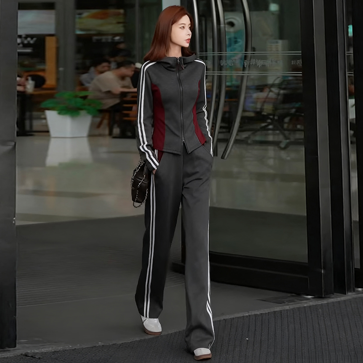 韩版休闲运动套装秋季新款女撞色拼接连帽开衫卫衣直筒长裤两件套