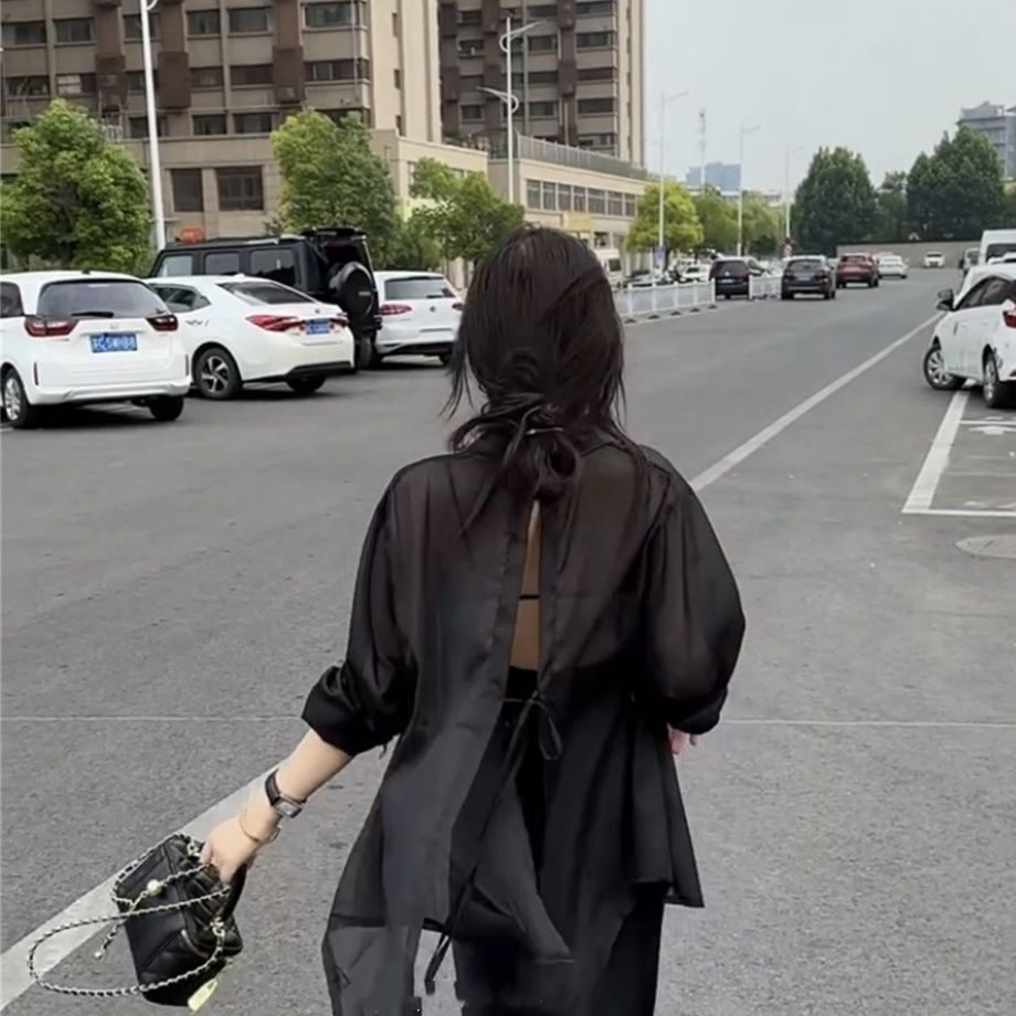 白色小个子开叉防晒衣202