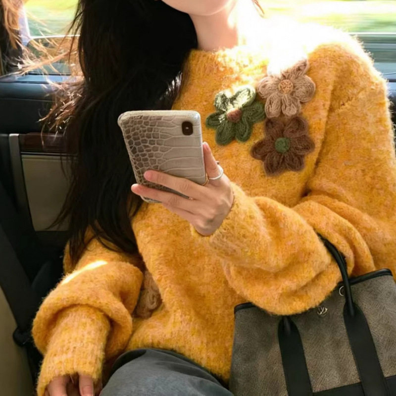 KANING法式重工手工花朵针织衫2026春季新款落肩袖套头减龄毛衣女