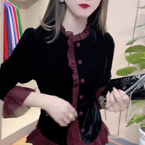复古V领长袖金丝绒衬衫女秋冬新款木耳边拼接打底衫时尚黑色上衣t