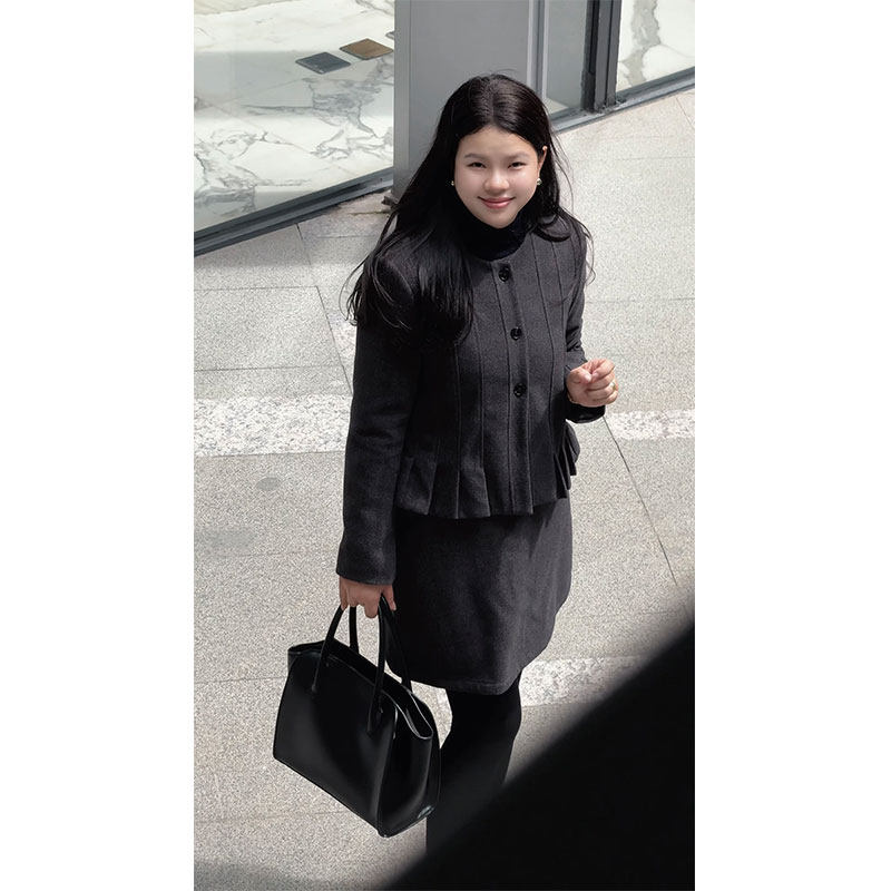 【惠姐私服】法式显瘦花瓣上衣与半身裙搭配套装 85116-85125