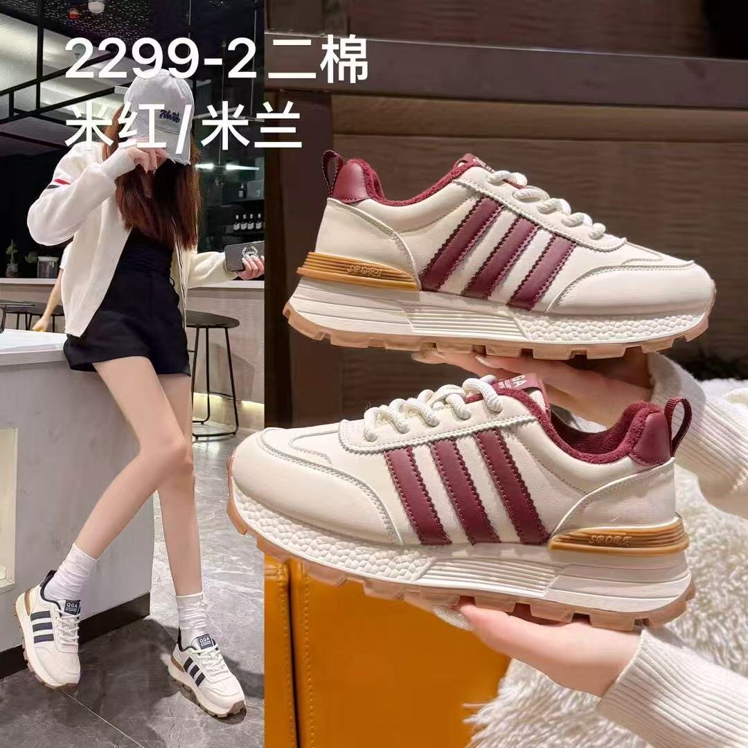 2025新款鞋子女小众轻便滑板鞋ins超火学生街拍百搭女运动鞋潮