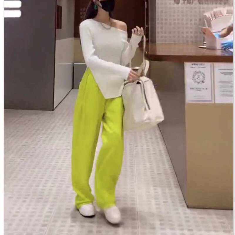 9909大爱美依缘2025秋季新款白色底摆开叉打底衫黄色直筒长裤女潮
