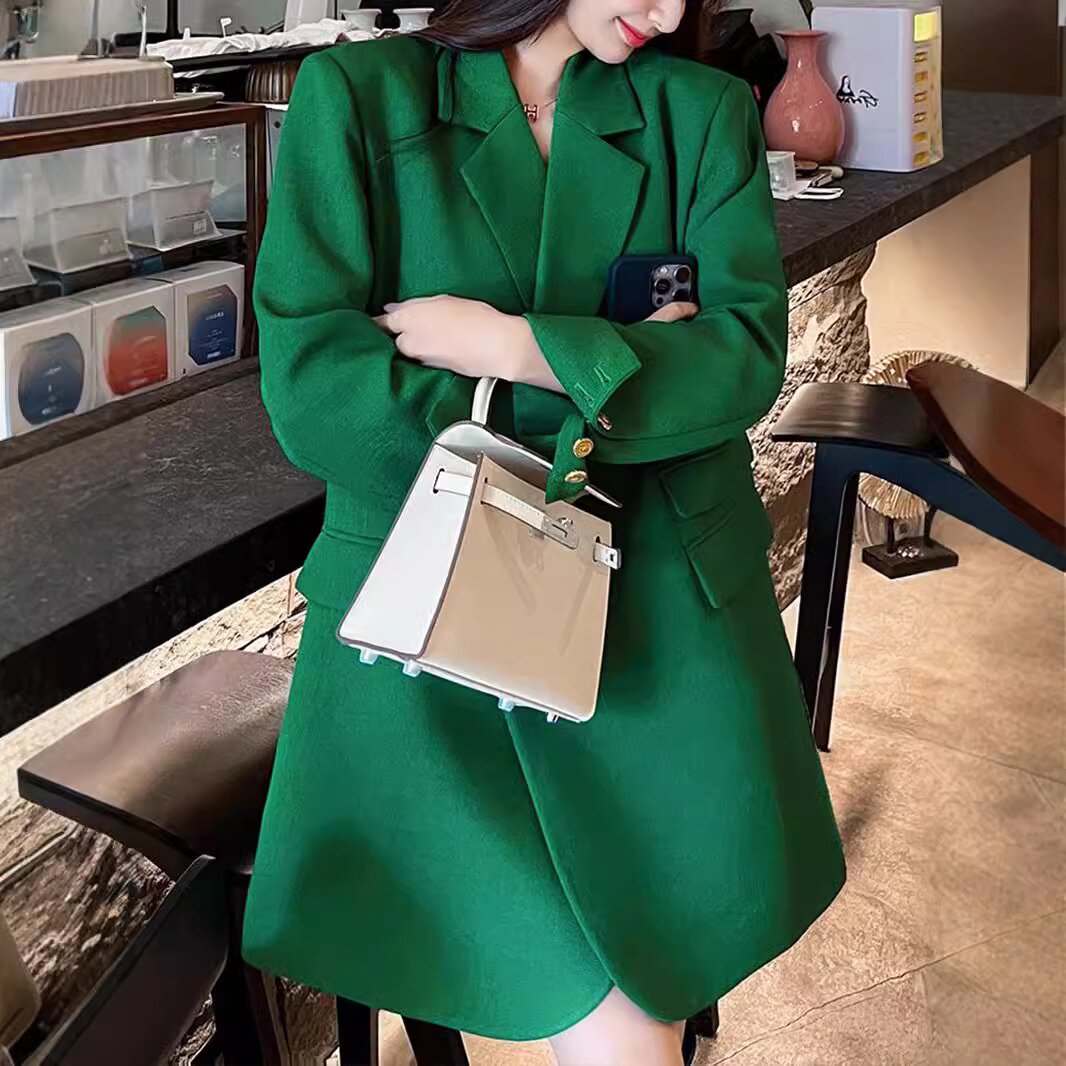 春秋新款大码女装绿色西装外套韩版胖mm200斤宽松西服上衣AA23130