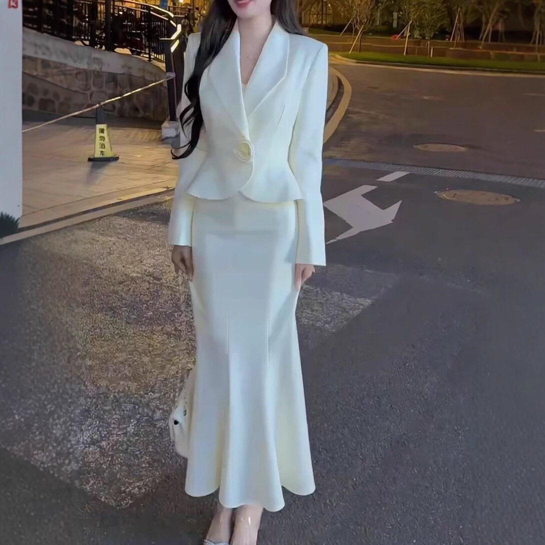 241176大爱美依缘2025秋季新款干练职业通勒套裙优雅修身显瘦女装