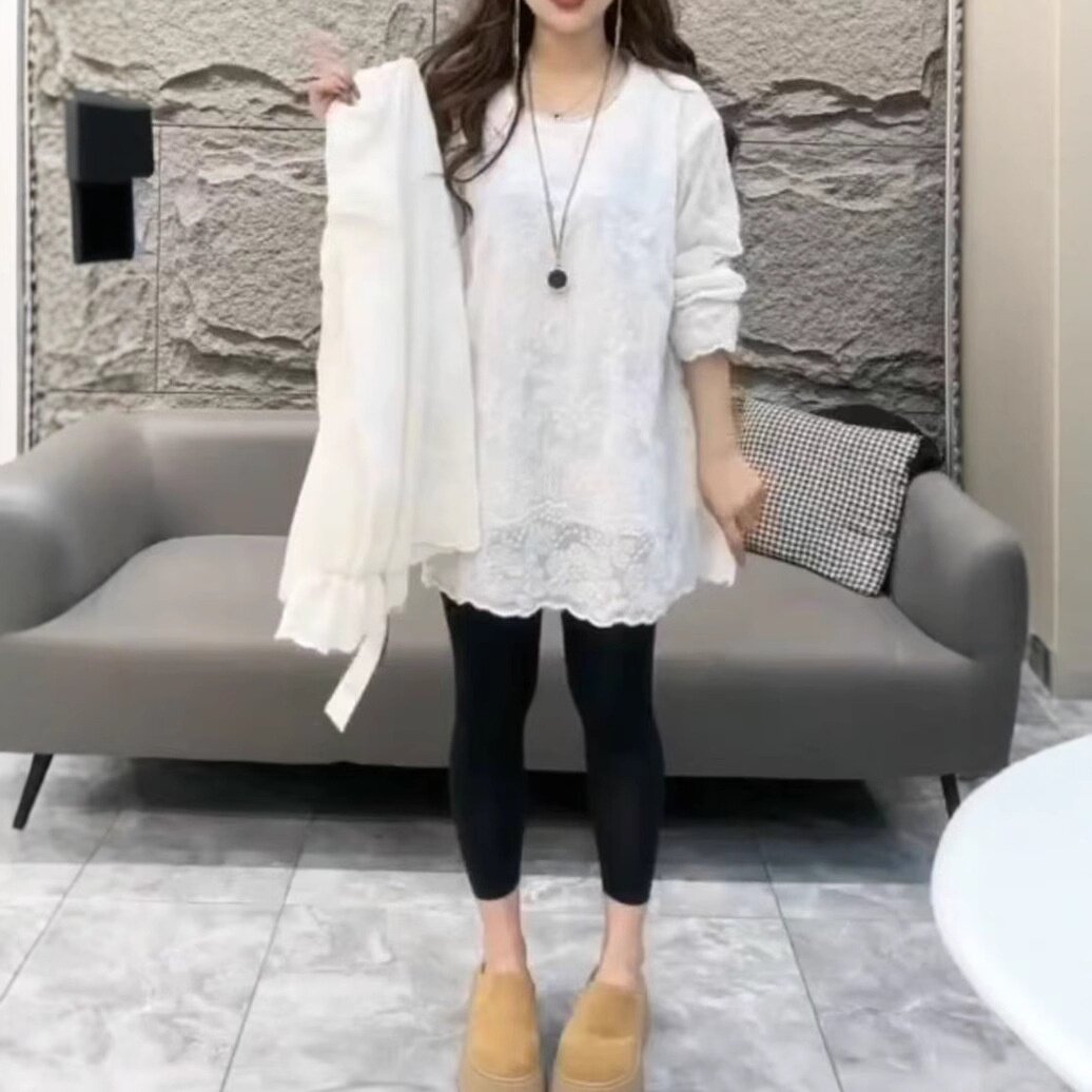 133302大爱美依缘2026秋冬新款时尚珍珠圆领宽松蕾丝衫显瘦长袖女