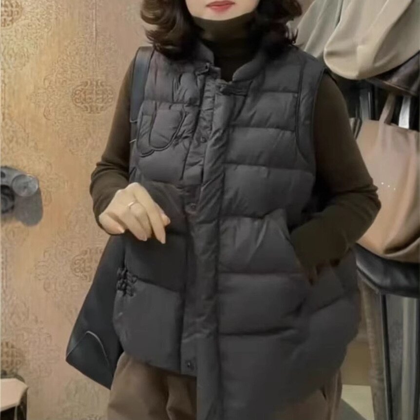 241112大爱美依缘2026冬季新款宽松复古纯色棉马甲时尚休闲保暖女
