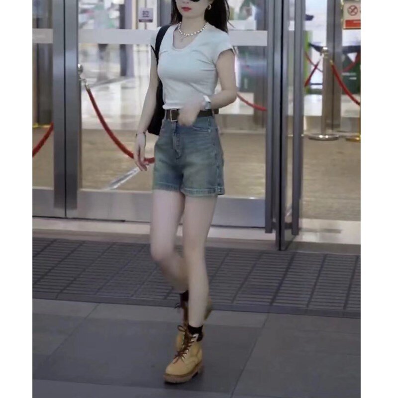 23307大爱美依缘2025夏季新款简约白色短袖高腰牛仔短裤显瘦女装