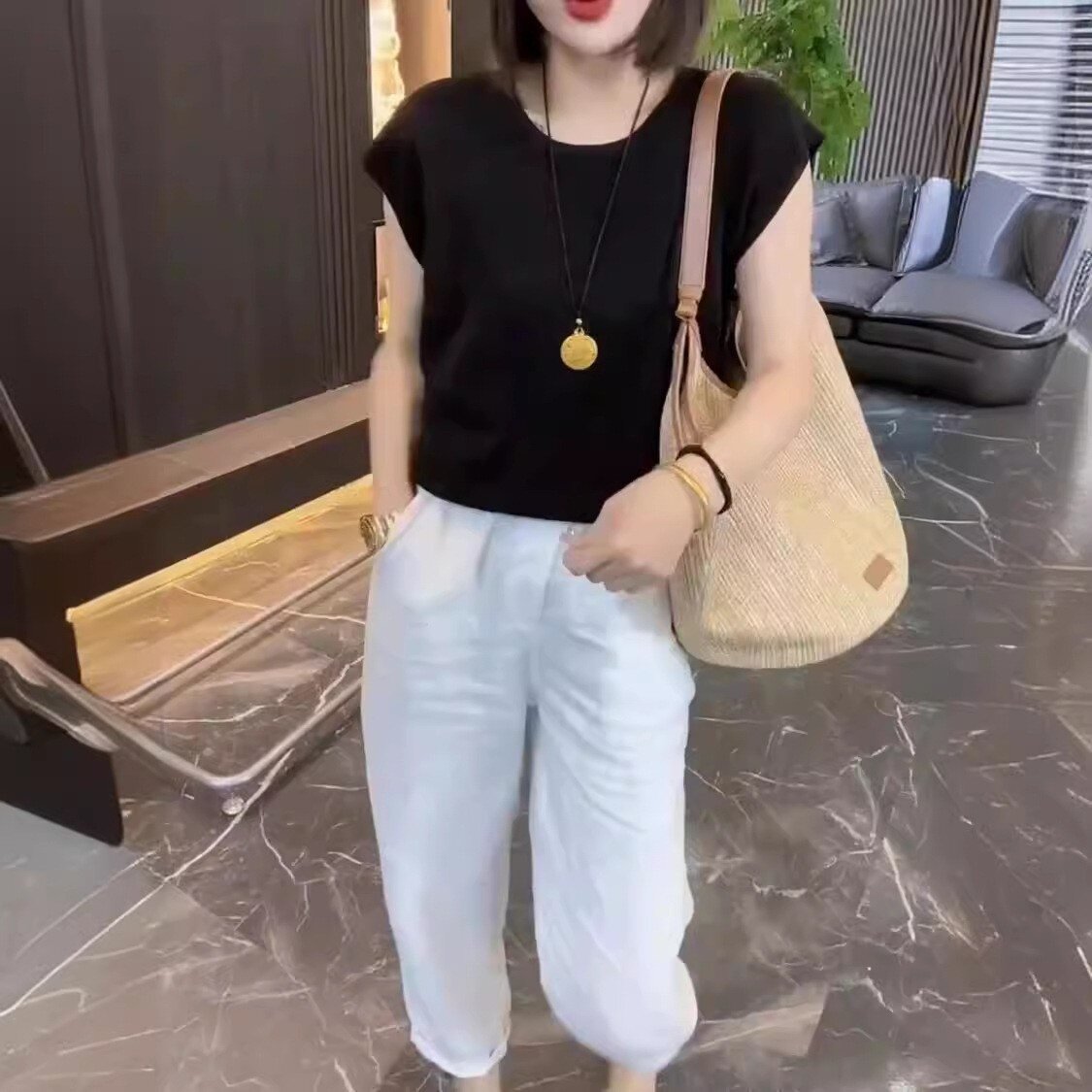 24381大爱美依缘2026夏季新款时尚漏背抽绳上衣休闲小脚裤洋气女