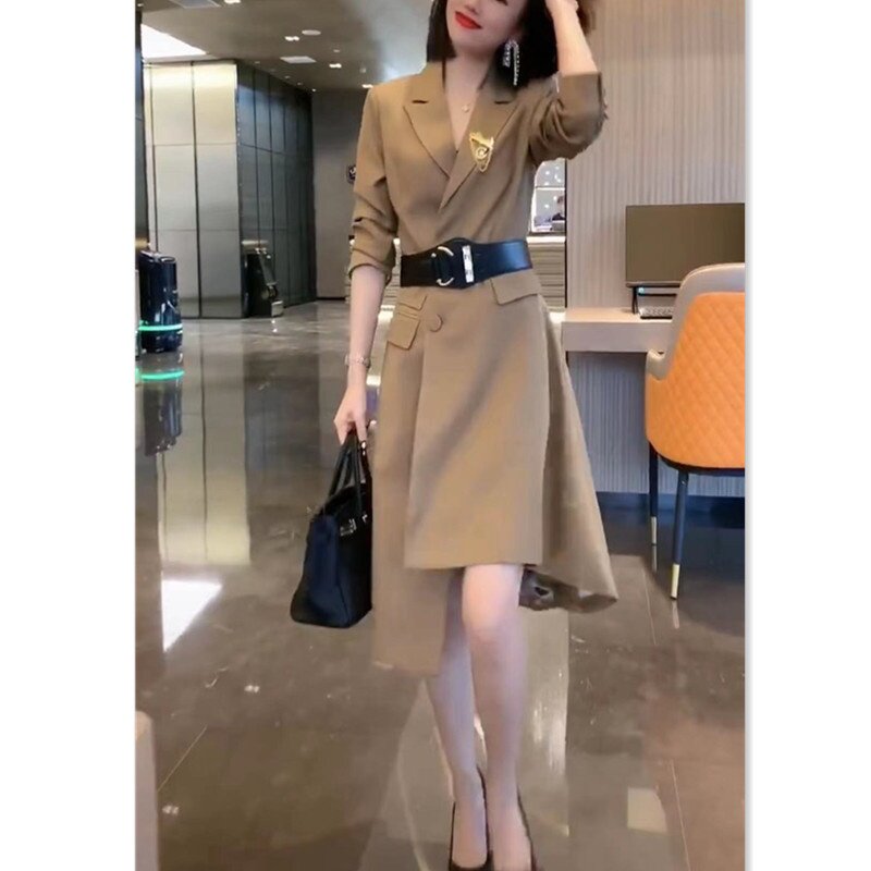 9902大爱美依缘2025秋季新款翻领长袖中长款连衣裙底摆不规则显瘦
