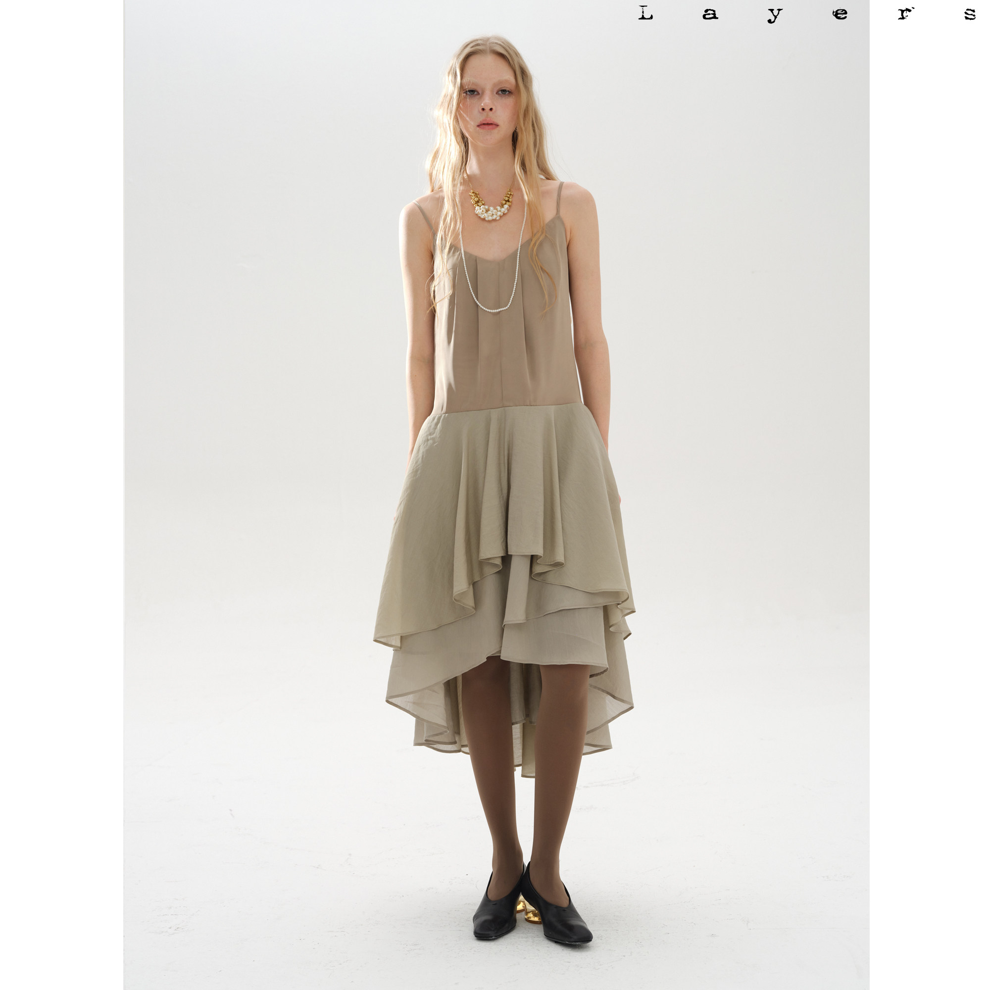 Layers 浅灰绿缎面拼纱 肌理不规则波浪裙摆 V领宽松吊带连衣裙