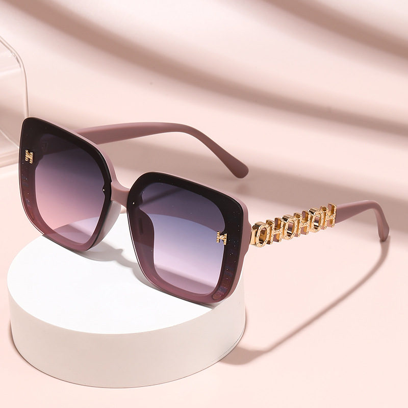 跨境时尚大框太阳镜高级感女神韩版显瘦开车防紫外线个性镂空墨镜