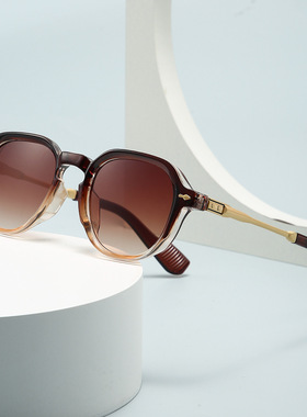 跨境时尚潮流太阳镜复古个性百搭