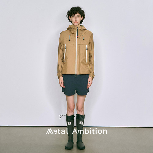 连帽冲锋衣外套女小众设计夹克外套2025新款防水户外防风机能