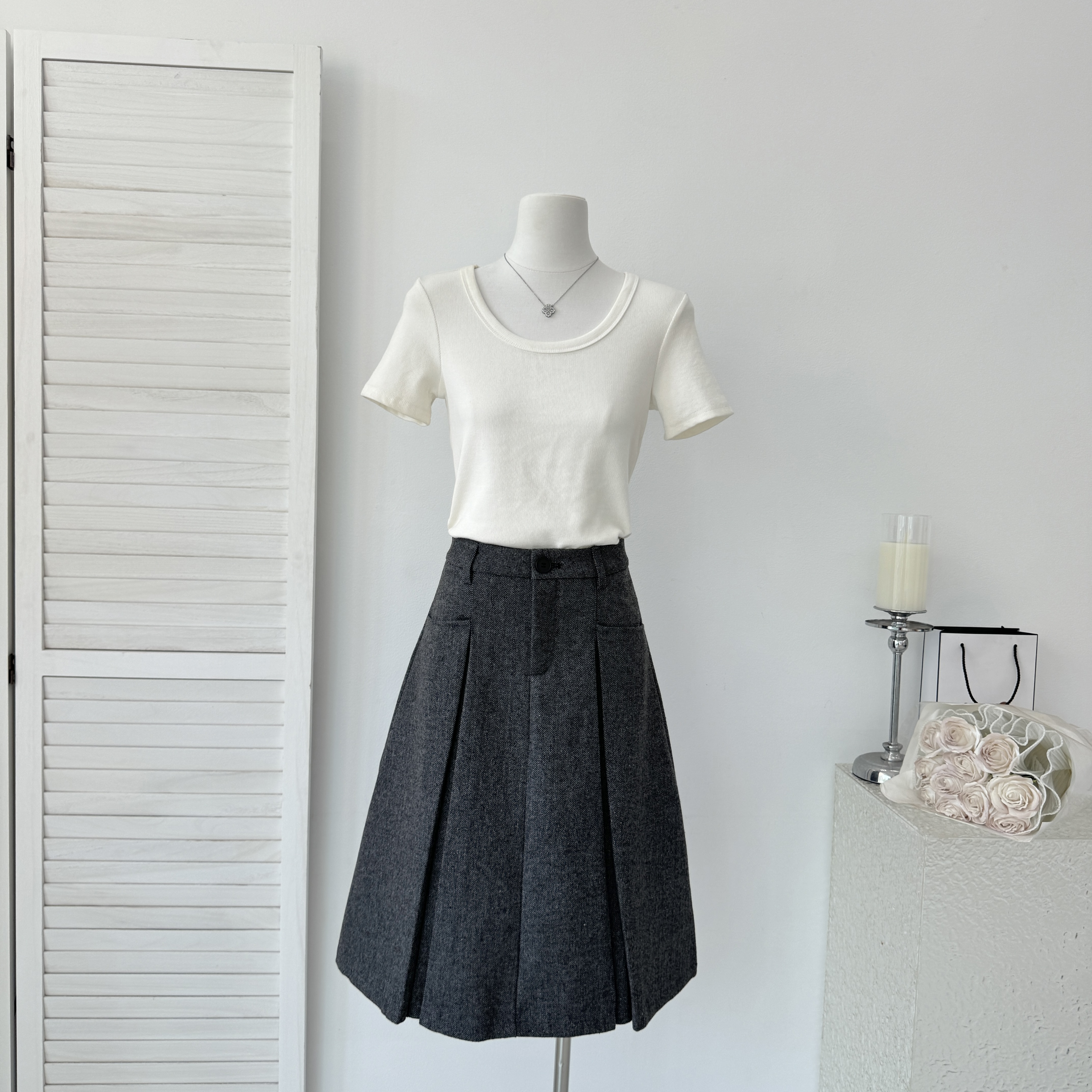 蝶宝嘻 羊毛人字纹A型褶裥裙女秋冬百搭休闲百褶裙中长款半身裙